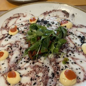 Carpaccio di polpo marinato