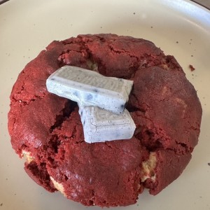 Red velvet cookie