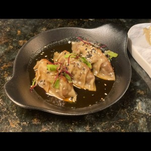 TO SHARE - Ribeye Gyosas (3 Unidades)