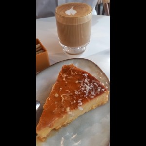 Postres - Flan de Coco y capuccino.