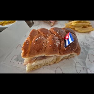 Emparedado Cubano