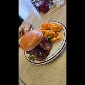 hamburguesa con bacon