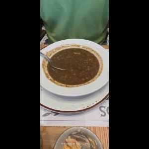 sopa de lentejas