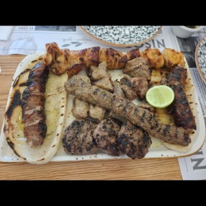 PIKILIA KREATON - PARRILLADA MIXTA