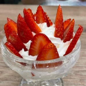 Fresas con crema chantilly
