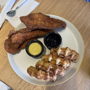 Waffles y pollo