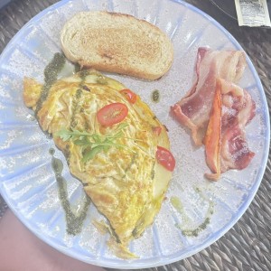 DESAYUNOS-ALL DAY - Omelette Toscana