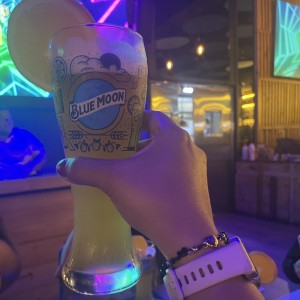 Blue moon 
