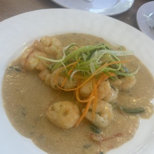 Camarones en salsa de coco