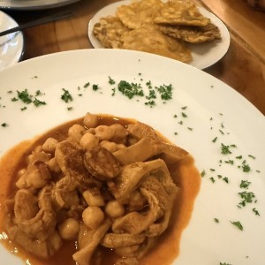 Callos a la madrileña con patacones