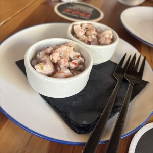 Cortesia de la casa (ceviche de camaron y pulpo)
