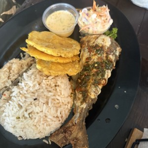 Pescado relleno