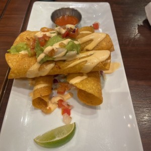 Taquitos de pollo