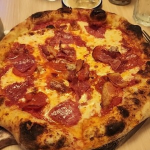 PIZZAS TRADICIONALES - CARNIVOR