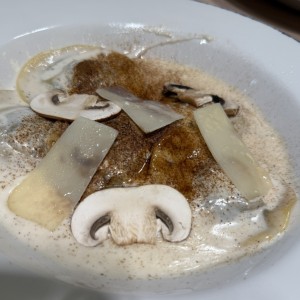TORTELLONI FUNGHI PORCINI 