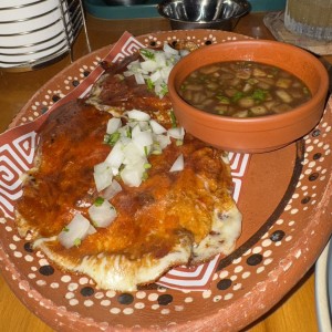 Quesabirria con costra de queso
