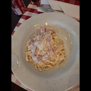 Fetuccinu Alfredo 