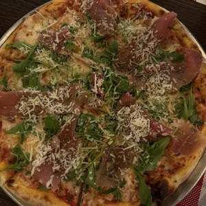 Pizza jamon serrano 