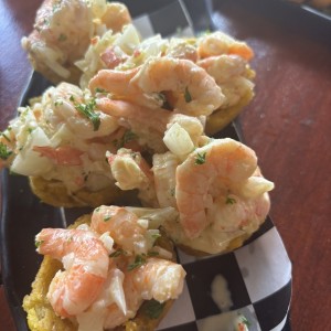 Canastas de patacon con camarones