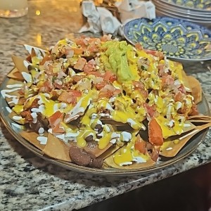 Nachos al Pastor y Chorizo 