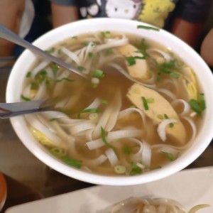 Pho de pollo