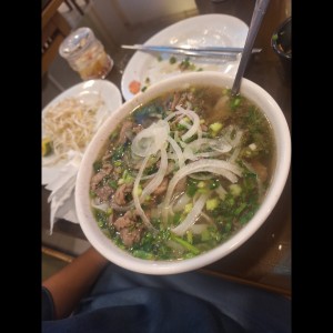 pho de carne al ajo