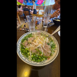 Pho carne de res