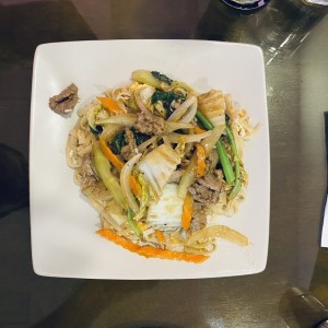 Fideos con Res salteados