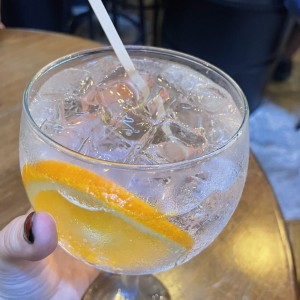 Gin tonic - naranja