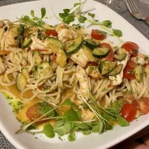 Spaguetti con Camarones