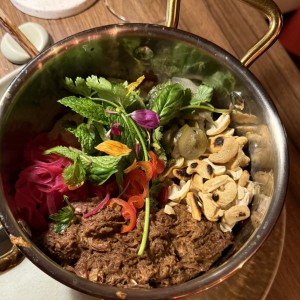 PLATOS FUERTES - GOLDEN POT