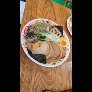 Ramen de cerdo