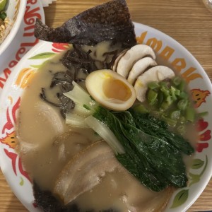 Ramen Pollo / Cerdo