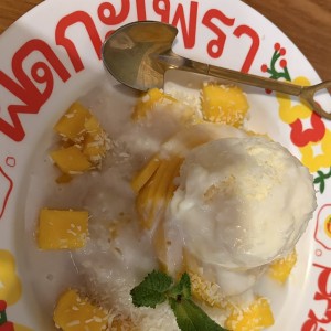Postres - Mango Sticky Rice