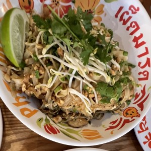 Pad thai de pollo