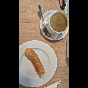 churro relleno de crema pastelera