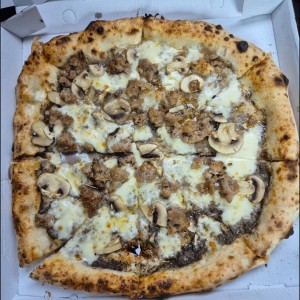 Pizza Nero