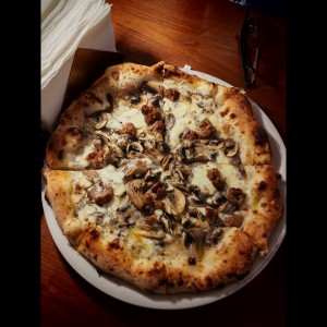 Pizza nero