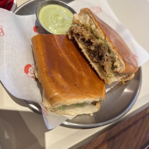El doc - sandwich de pernil