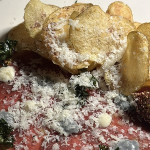 Carpaccio de res.