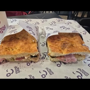 Focaccia Stracciatella