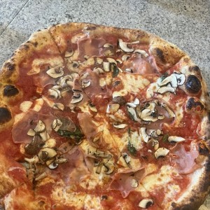 Cotto en funghi 