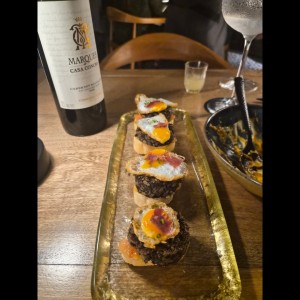 Morcilla de Burgos con huevo de cordoniz