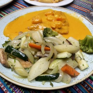 Corvina Rellena de Camarones