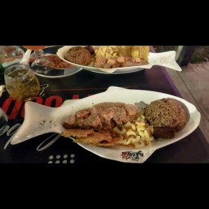 Filete en salsa de cangrejo y camarones