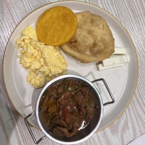 Desayuno Bistec picado