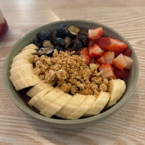 Acai bowl