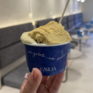 Pistacho y salted caramel