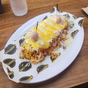 Patacón relleno de pollo