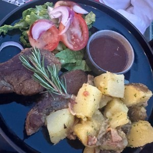 Filete de Res en Salsa de Vino Tinto